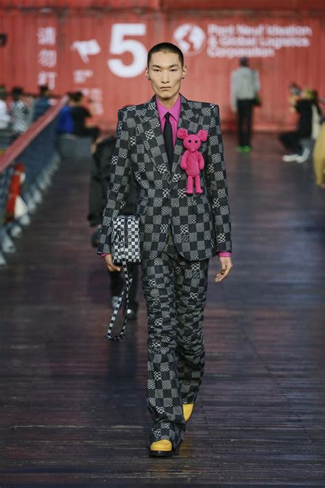 louis vuitton men fw21|louis vuitton men's clothing 2021.